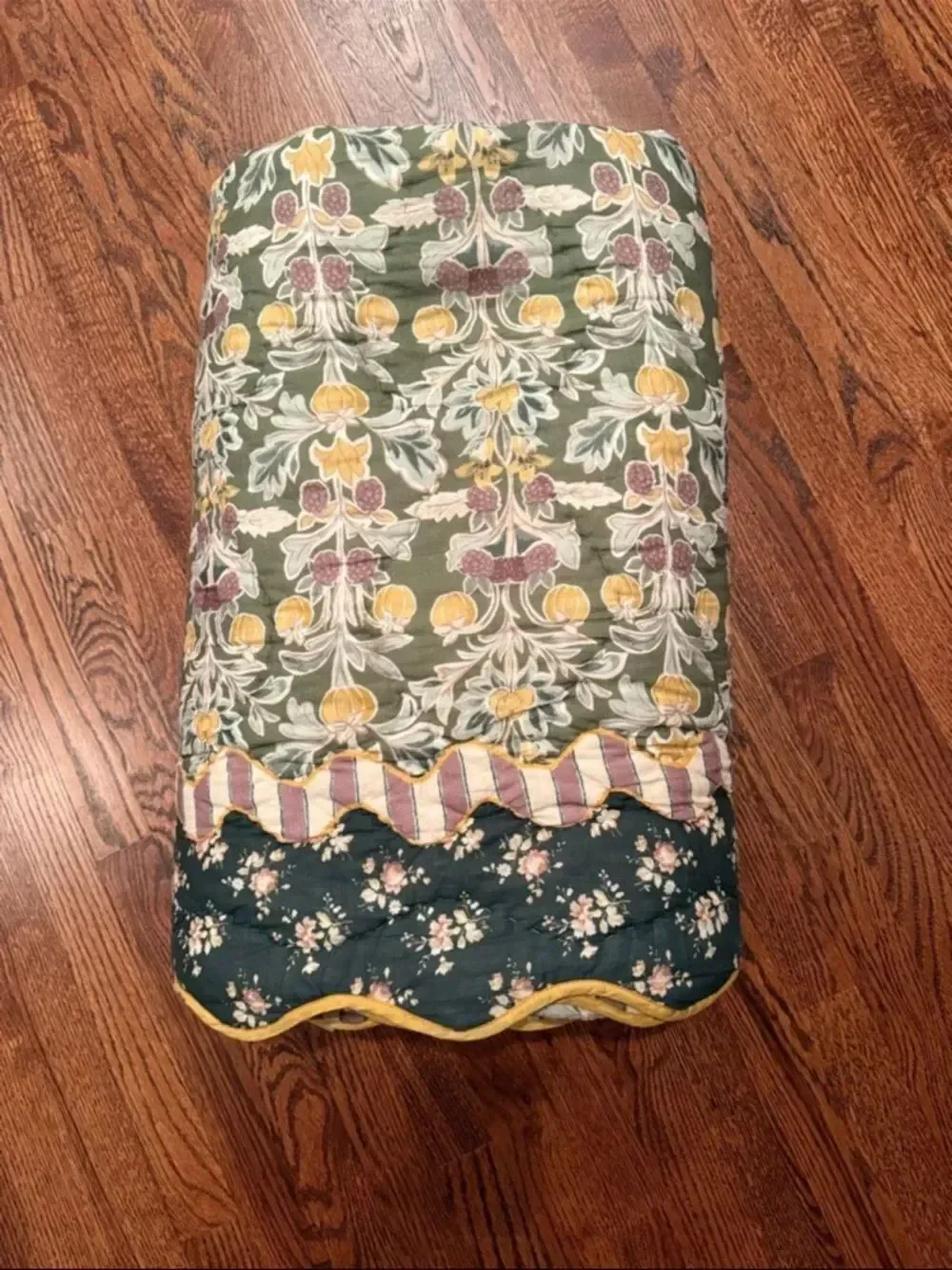 New Anthropologie Iluka 100% Cotton Gauze Floral Quilt Size Queen